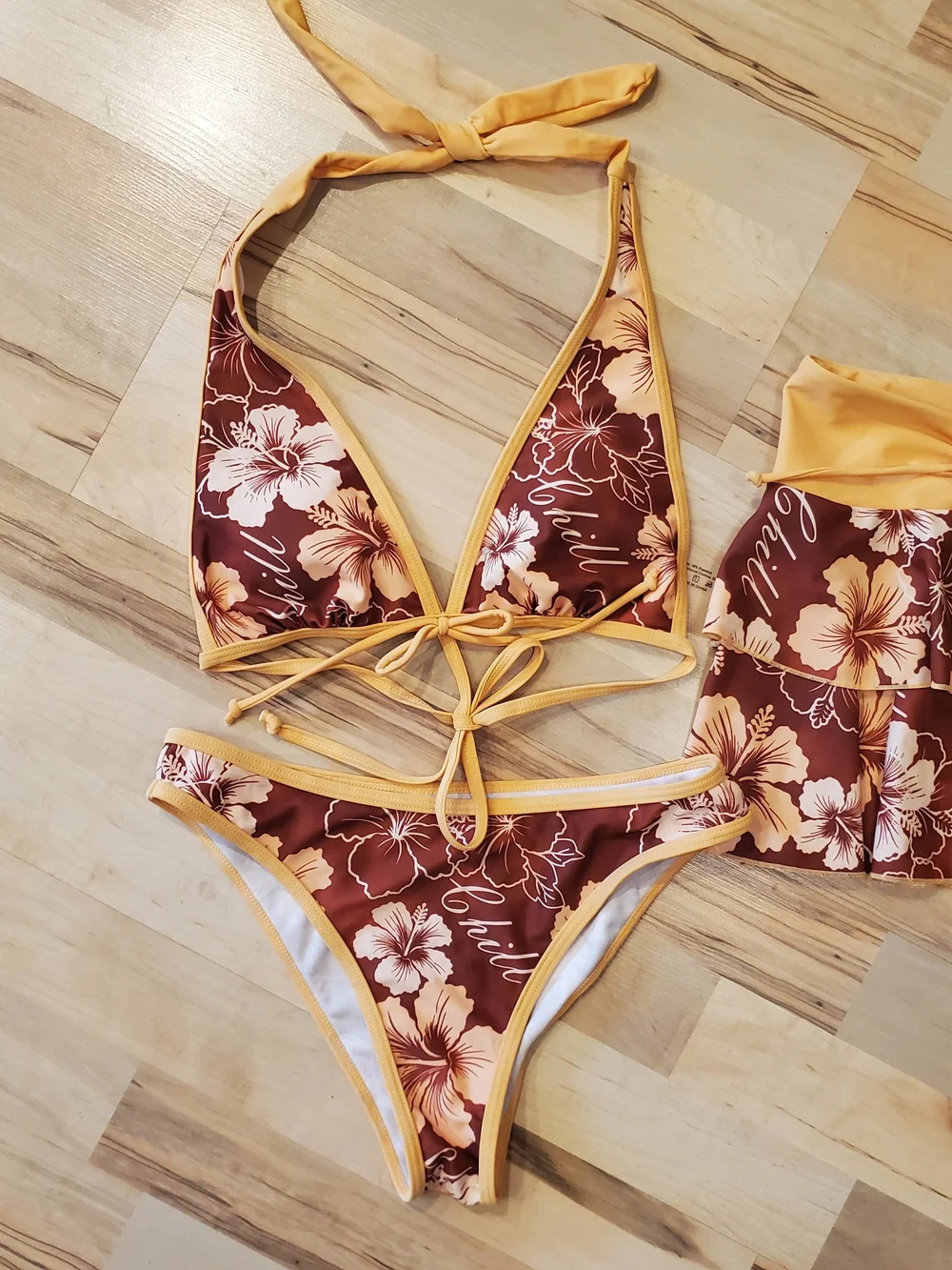 BRAND NEW 3 Piece Bikini Set Tropical Floral Print with Skirt Size SMALL